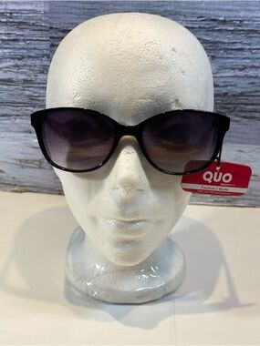 Quo Beauty Black Cat Eye Sunglasses Gold Temple Accents 100% UVA